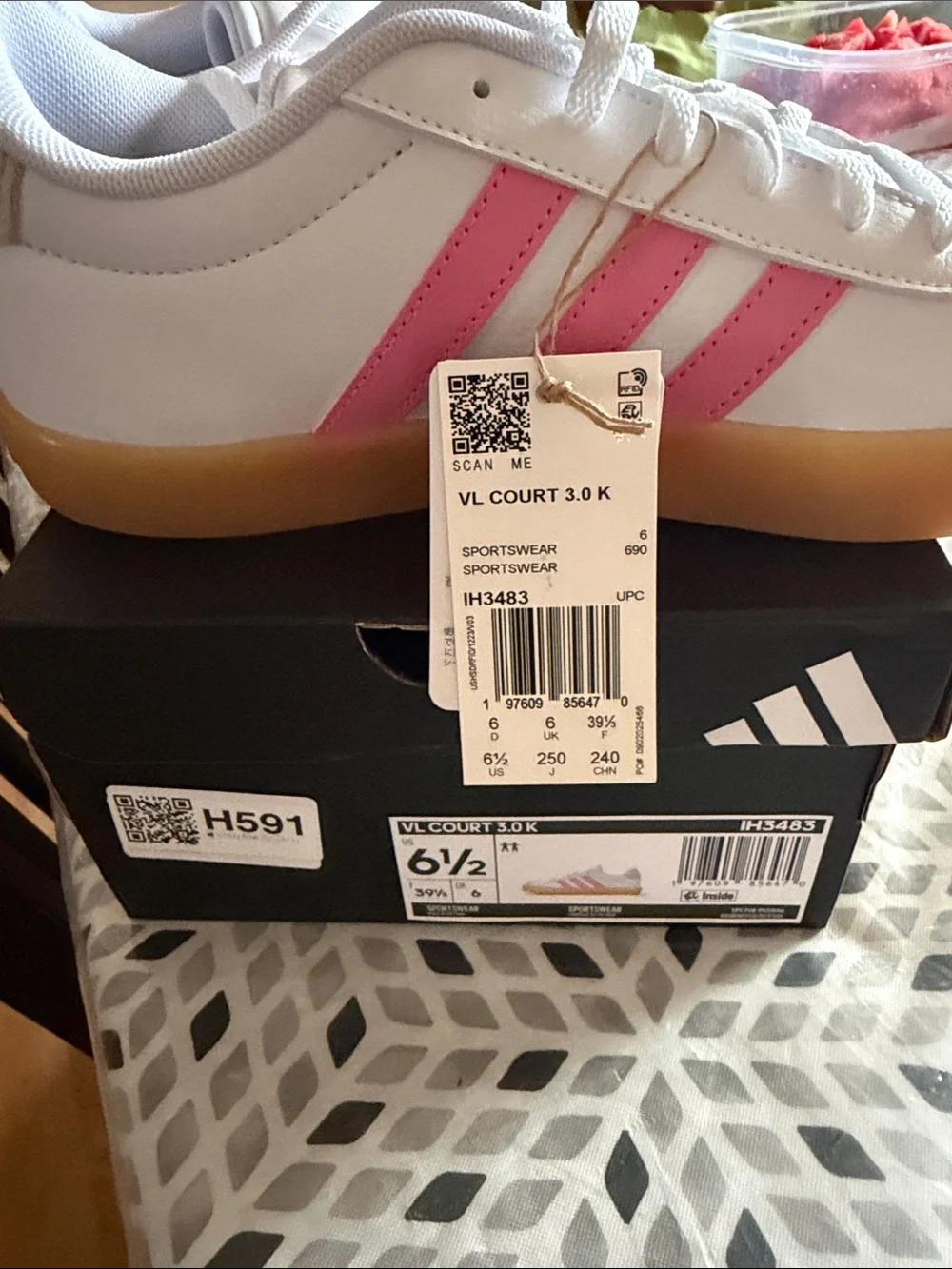 adidas classic low